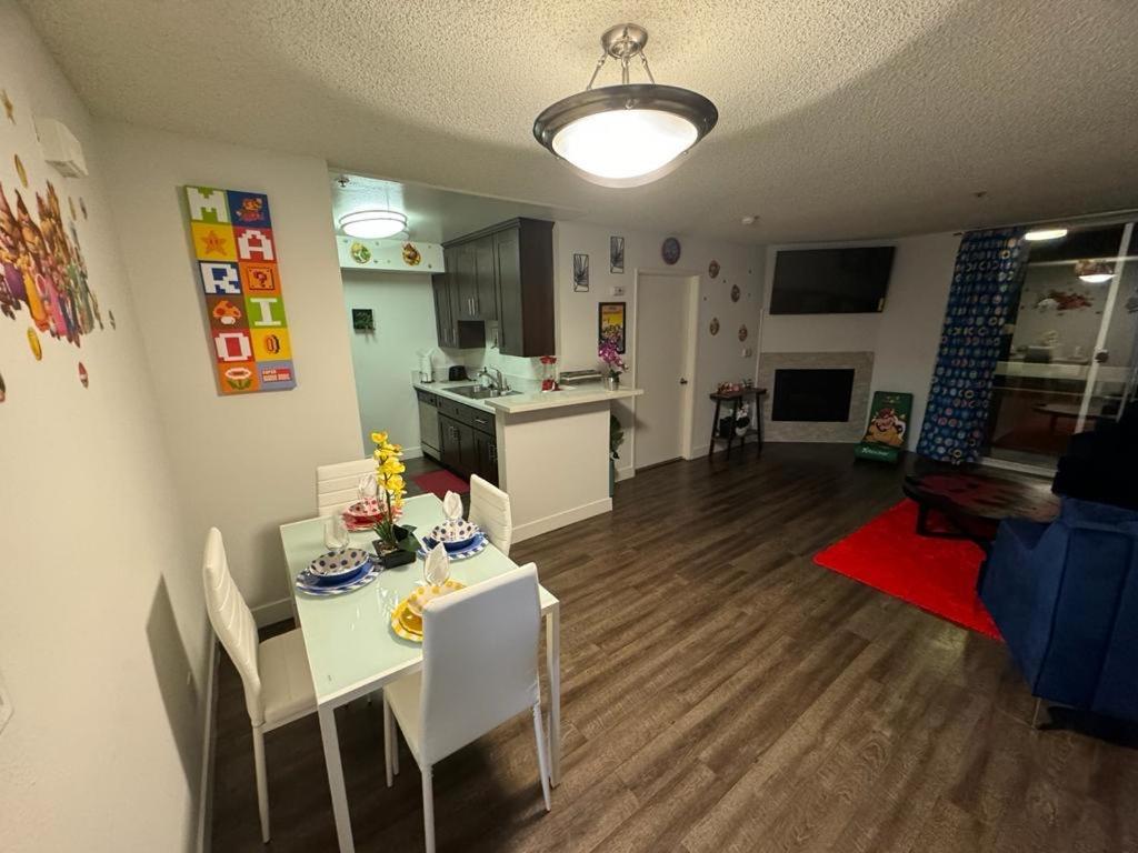 Mario, Harry Potter, Disney & Not Themed Loft Universal Studios 10Min Loft Apartment Los Angeles Eksteriør bilde