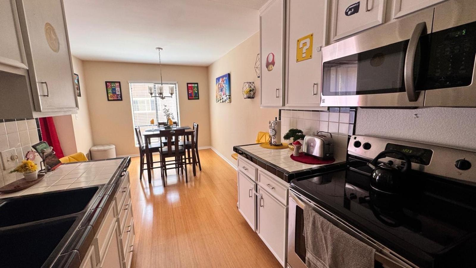 Mario, Harry Potter, Disney & Not Themed Loft Universal Studios 10Min Loft Apartment Los Angeles Eksteriør bilde